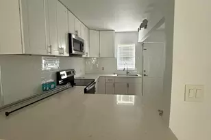 605 Ixoria, Fort Pierce, FL 34982 - Photo 2