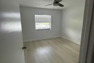 605 Ixoria, Fort Pierce, FL 34982 - Photo 6