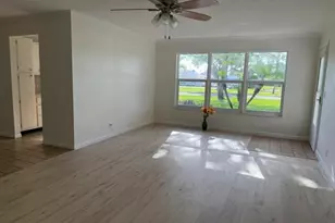 7293 W Oakridge Cir, Lake Worth, FL 33462 - Photo 24