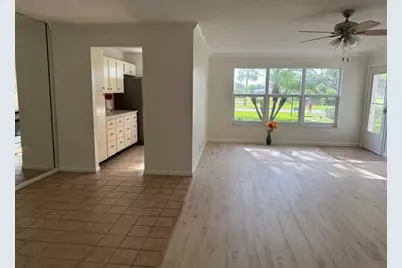 7293 W Oakridge Circle, Lake Worth, FL 33462 - Photo 14