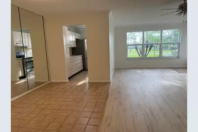 7293 W Oakridge Circle, Lake Worth, FL 33462 - Photo 10