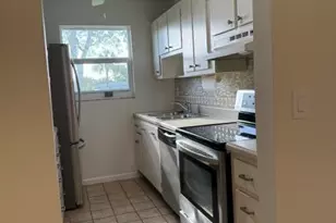 7293 W Oakridge Cir, Lake Worth, FL 33462 - Photo 4