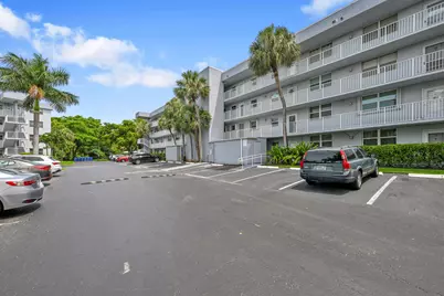 103 Royal Park Drive #2e, Oakland Park, FL 33309 - Photo 14
