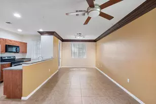 1912 SW 60th Ave, North Lauderdale, FL 33068 - Photo 8