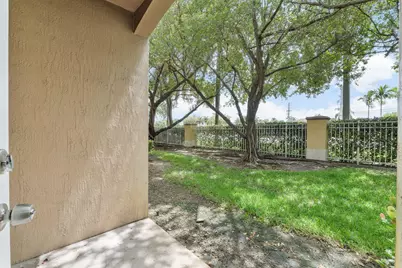 1912 SW 60th Avenue, North Lauderdale, FL 33068 - Photo 14