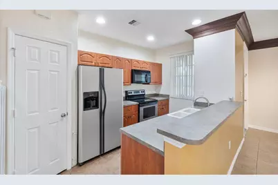 1912 SW 60th Avenue, North Lauderdale, FL 33068 - Photo 10