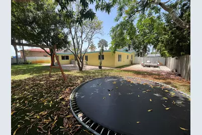 620 NE 9th Avenue, Boynton Beach, FL 33435 - Photo 10