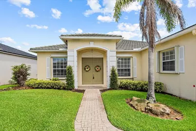 535 SW Lake Manatee Way, Port Saint Lucie, FL 34986 - Photo 4