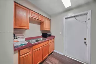 628 SW 4th St, Belle Glade, FL 33430 - Photo 8
