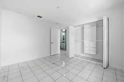 5814 Ithaca Circle E, Lake Worth, FL 33463 - Photo 12