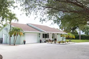 8763 Pinion Dr, Lake Worth, FL 33467 - Photo 8