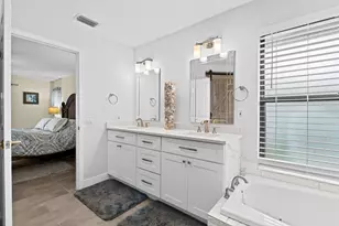 1707 Primrose Ln, Wellington, FL 33414 - Photo 32