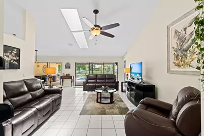 1707 Primrose Lane, Wellington, FL 33414 - Photo 18