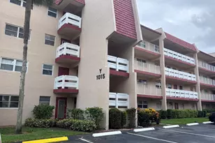 1015 Country Club Dr, Margate, FL 33063 - Photo 1