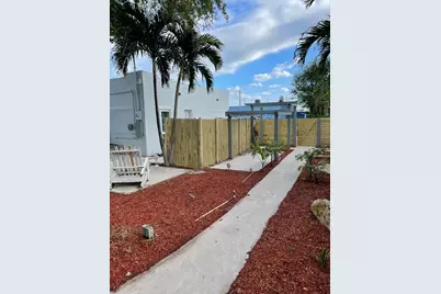 623 Selkirk Street #B, West Palm Beach, FL 33405 - Photo 14