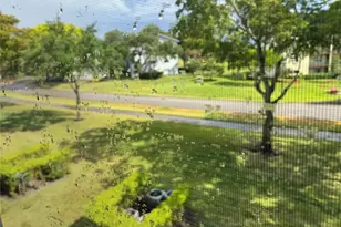 12750 SW 4th Ct, Pembroke Pines, FL 33027 - Photo 22
