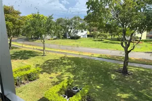 12750 SW 4th Ct, Pembroke Pines, FL 33027 - Photo 22