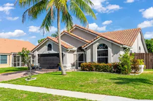 12620 White Coral Dr, Wellington, FL 33414 - Photo 2
