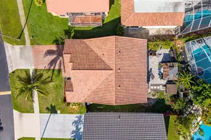 12620 White Coral Dr, Wellington, FL 33414 - Photo 4
