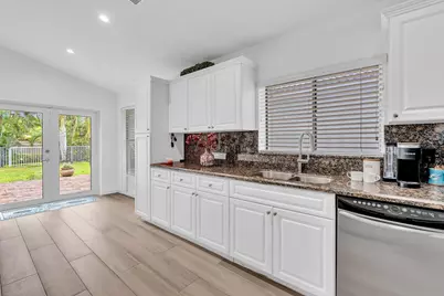 6207 La Vida Terrace, Boca Raton, FL 33433 - Photo 10