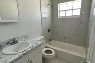 7511 Venetian St, Miramar, FL 33023 - Photo 12