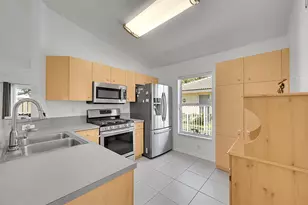 5361 NW 90th Ave, Sunrise, FL 33351 - Photo 8