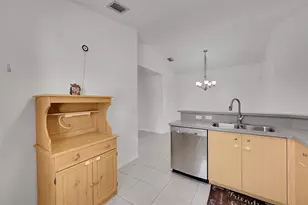 5361 NW 90th Ave, Sunrise, FL 33351 - Photo 10