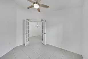 5361 NW 90th Ave, Sunrise, FL 33351 - Photo 16