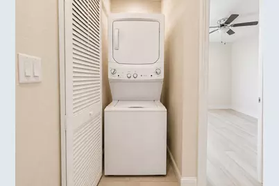 780 Marina Del Ray Lane #4, West Palm Beach, FL 33401 - Photo 8