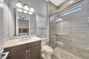 8720 E Baypoint Cir, Parkland, FL 33076 - Photo 32
