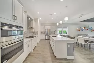 8720 E Baypoint Cir, Parkland, FL 33076 - Photo 8