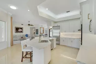 15000 Oatland Ct, Wellington, FL 33414 - Photo 12