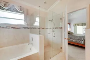 6272 Harbour Club Dr, Lake Worth, FL 33467 - Photo 22