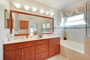 6272 Harbour Club Dr, Lake Worth, FL 33467 - Photo 8