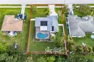 2814 SE Melaleuca Blvd, Port Saint Lucie, FL 34952 - Photo 4