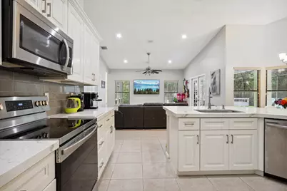 13823 Callington Drive, Wellington, FL 33414 - Photo 10