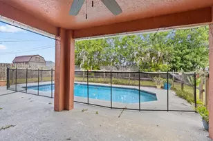 2472 SW Page Cir, Port Saint Lucie, FL 34953 - Photo 22