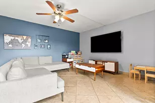 29 Lake Arbor Dr, Palm Springs, FL 33461 - Photo 8