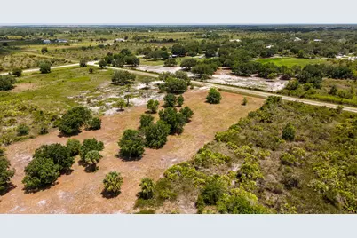 19371 NW 254th Street, Okeechobee, FL 34972 - Photo 2