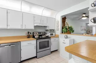 1270 SE Parkview Pl, Stuart, FL 34994 - Photo 26