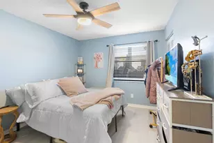 1270 SE Parkview Pl, Stuart, FL 34994 - Photo 1