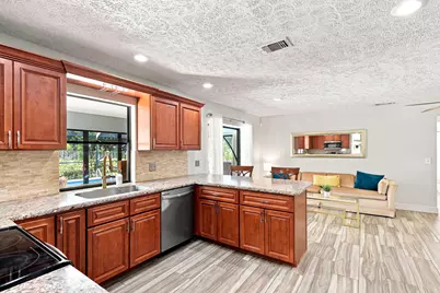 2526 SE Victory Avenue, Port Saint Lucie, FL 34952 - Photo 16