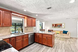 2526 SE Victory Ave, Port Saint Lucie, FL 34952 - Photo 16