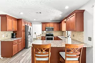 2526 SE Victory Ave, Port Saint Lucie, FL 34952 - Photo 12
