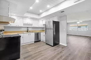 9046 E Highland Pines Blvd E, Palm Beach Gardens, FL 33418 - Photo 2