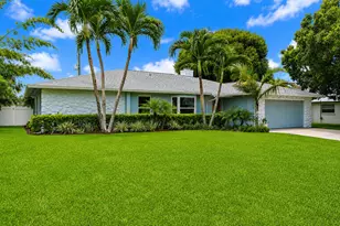 76 Wingo St, Tequesta, FL 33469 - Photo 1