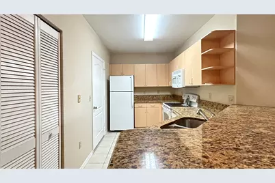 104 SW Peacock Boulevard #3-204, Port Saint Lucie, FL 34986 - Photo 4