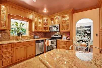 1040 SW 75th Avenue, Plantation, FL 33317 - Photo 16