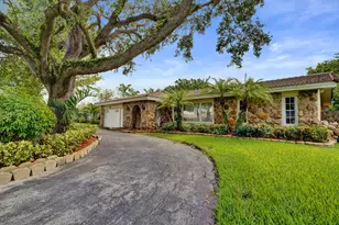 1040 SW 75th Ave, Plantation, FL 33317 - Photo 2
