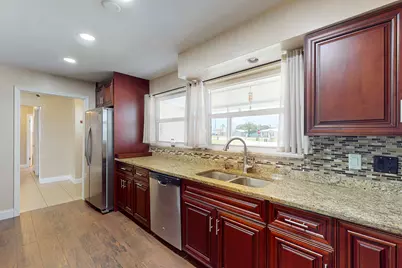 613 Beach Avenue, Port Saint Lucie, FL 34952 - Photo 10